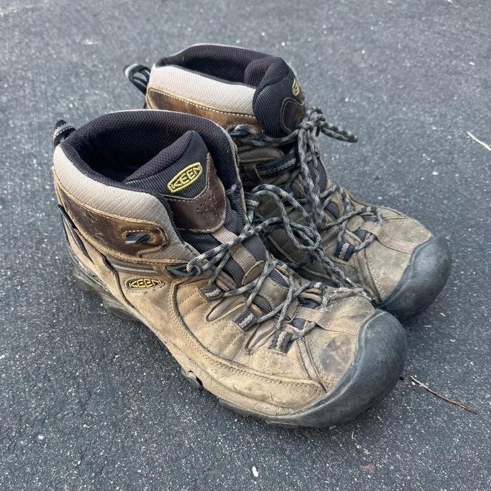 Keen Men's Brown and Khaki Boots